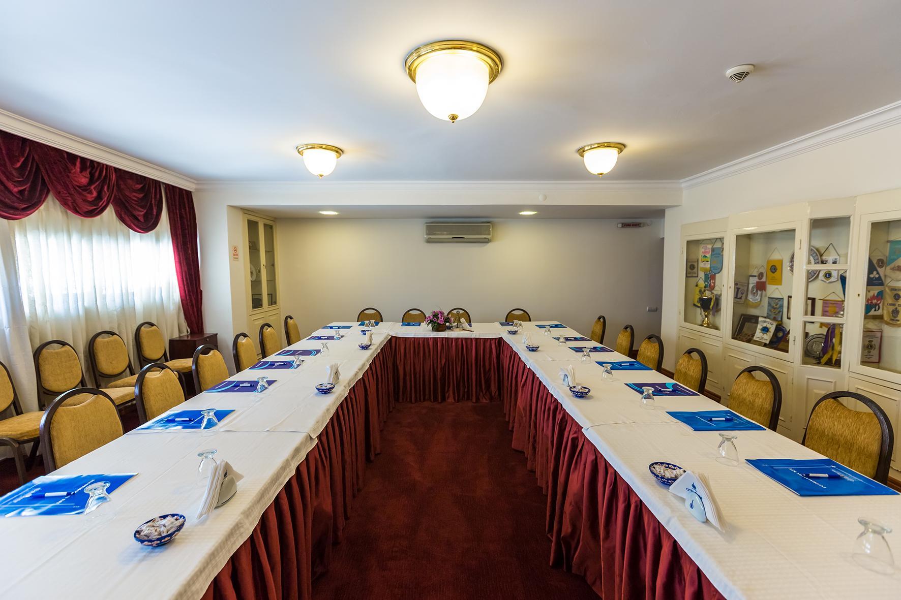 Derici Hotel Κουσάντασι Εξωτερικό φωτογραφία