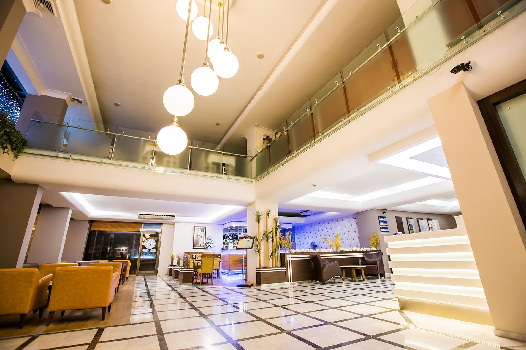 Derici Hotel Κουσάντασι Εξωτερικό φωτογραφία