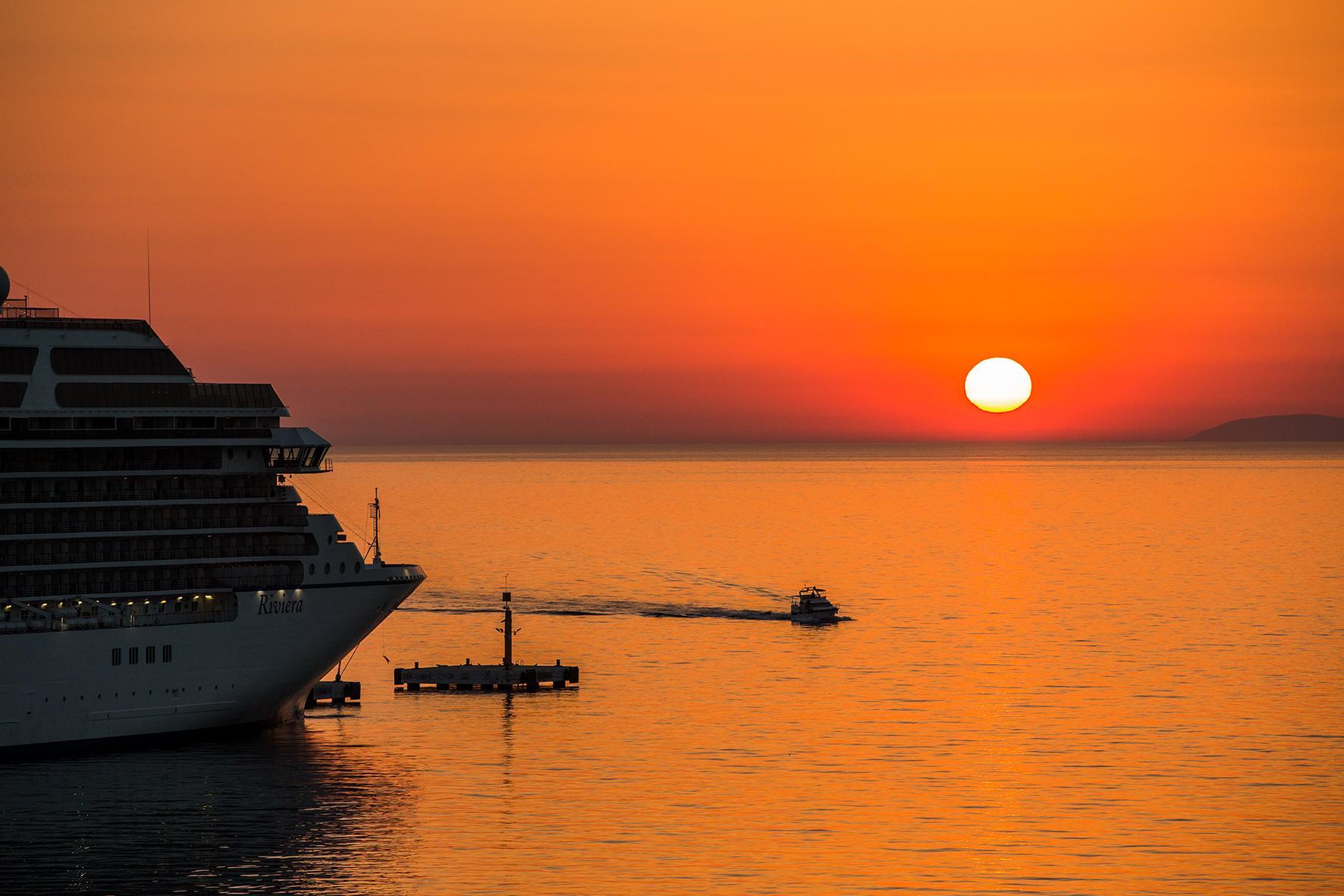 Derici Hotel Κουσάντασι Εξωτερικό φωτογραφία