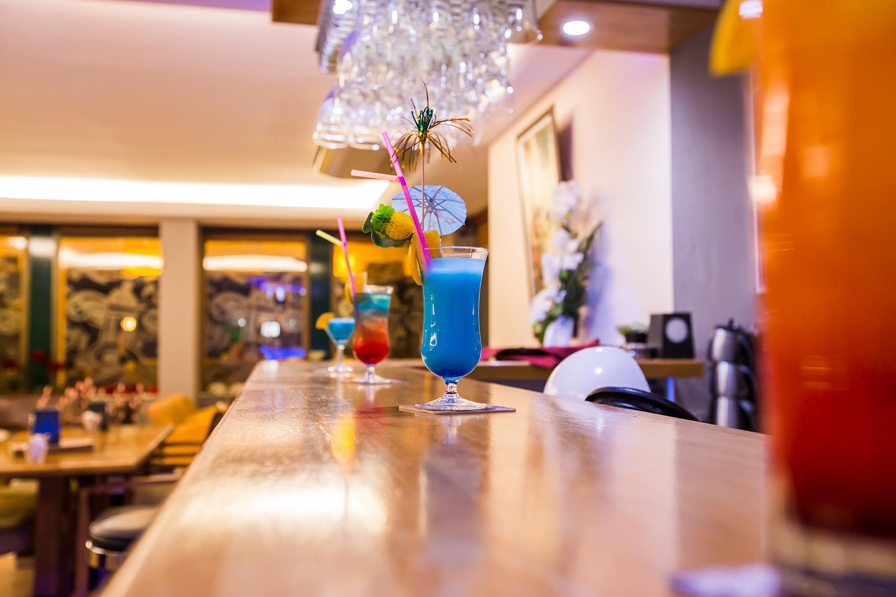 Derici Hotel Κουσάντασι Εξωτερικό φωτογραφία