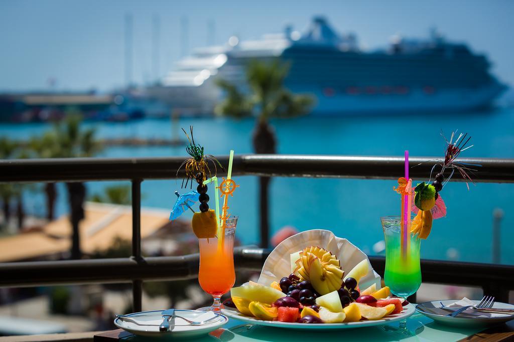 Derici Hotel Κουσάντασι Εξωτερικό φωτογραφία